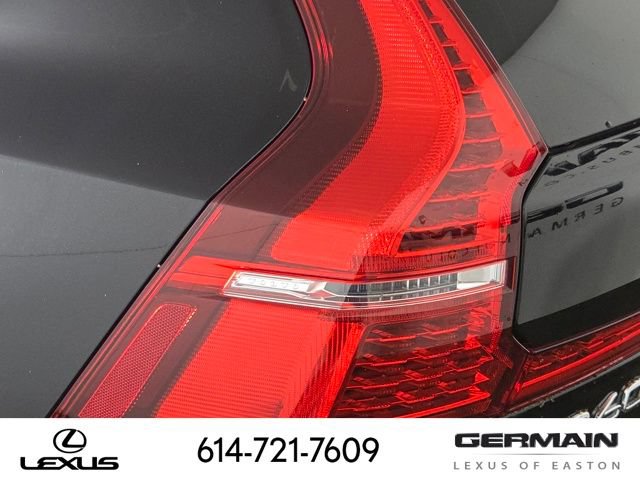 Used 2022 Volvo XC60 B5 Momentum AWD/4WD image 16