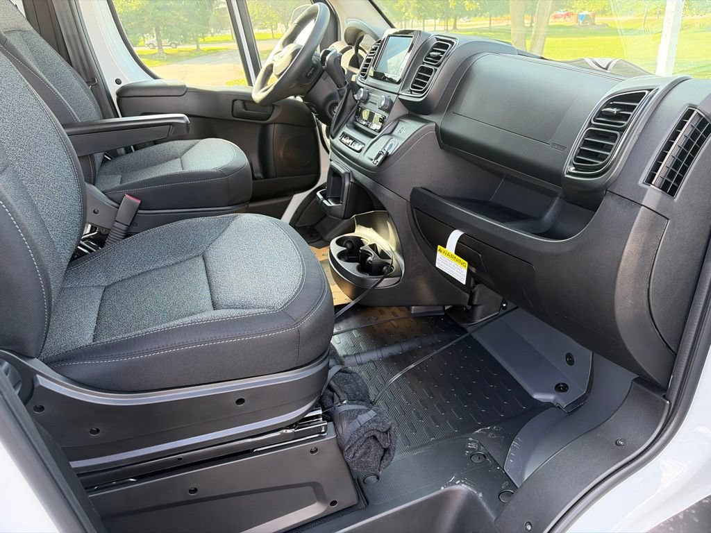New 2026 RAM ProMaster 2500 w/ Convenience Group FWD image 18