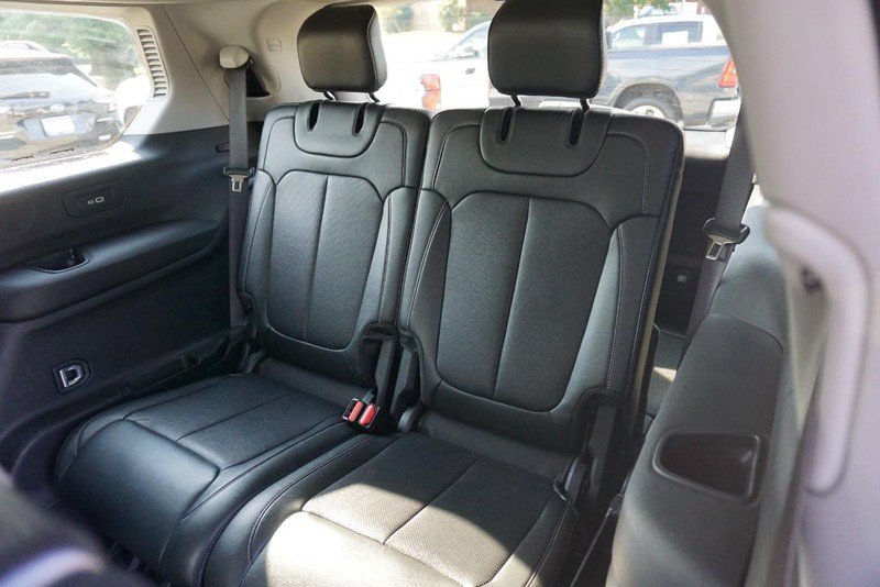 Used 2023 Jeep Grand Cherokee L Limited w/ Luxury Tech Group II AWD/4WD image 28