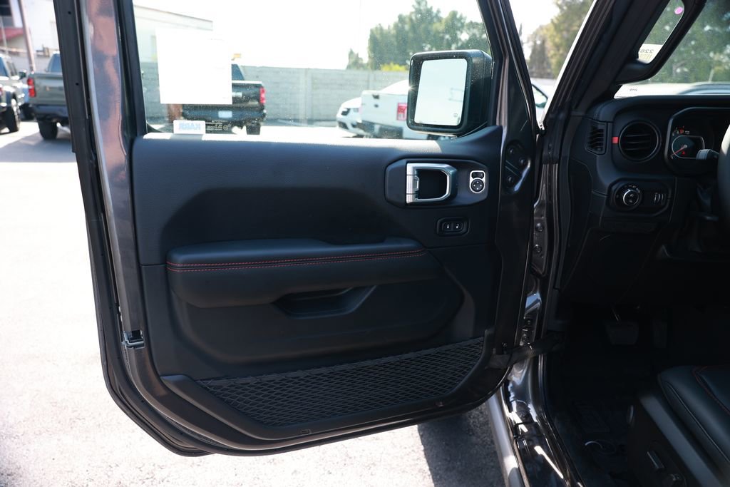 New 2026 Jeep Gladiator Rubicon w/ Steel Power Dome Hood Package AWD/4WD image 13