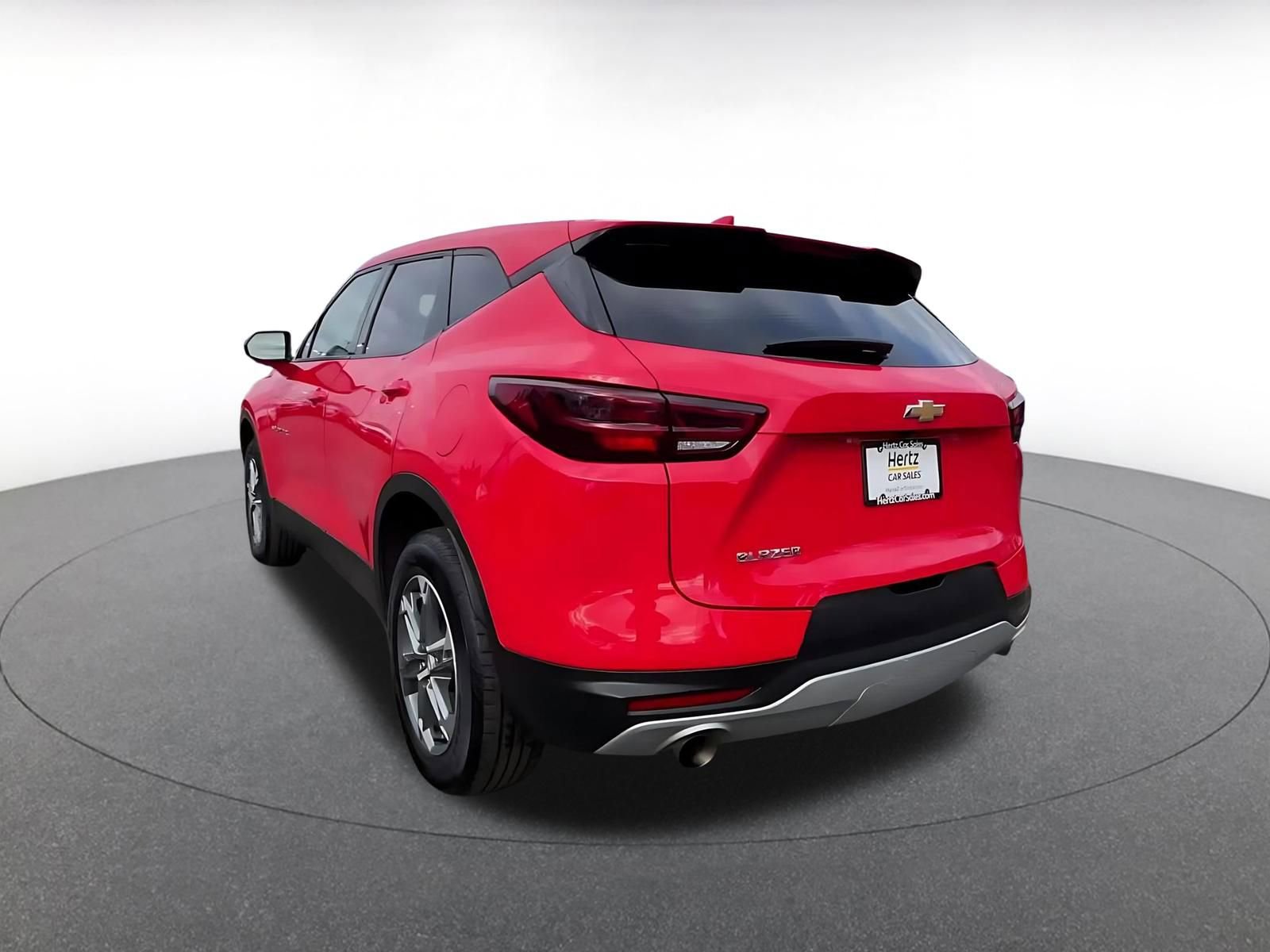 Used 2025 Chevrolet Blazer LT image 11