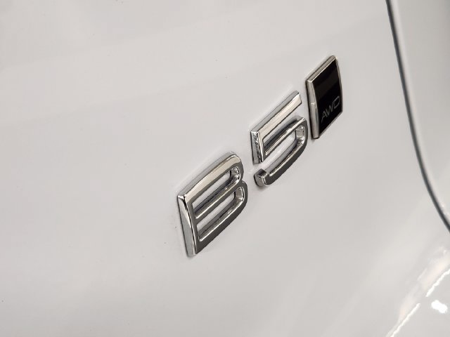 Certified 2026 Volvo XC40 B5 Plus AWD/4WD image 13
