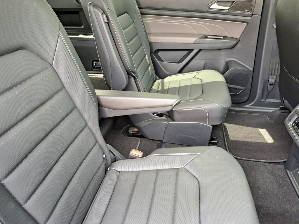 Used 2023 Volkswagen Atlas SEL Premium AWD/4WD image 23