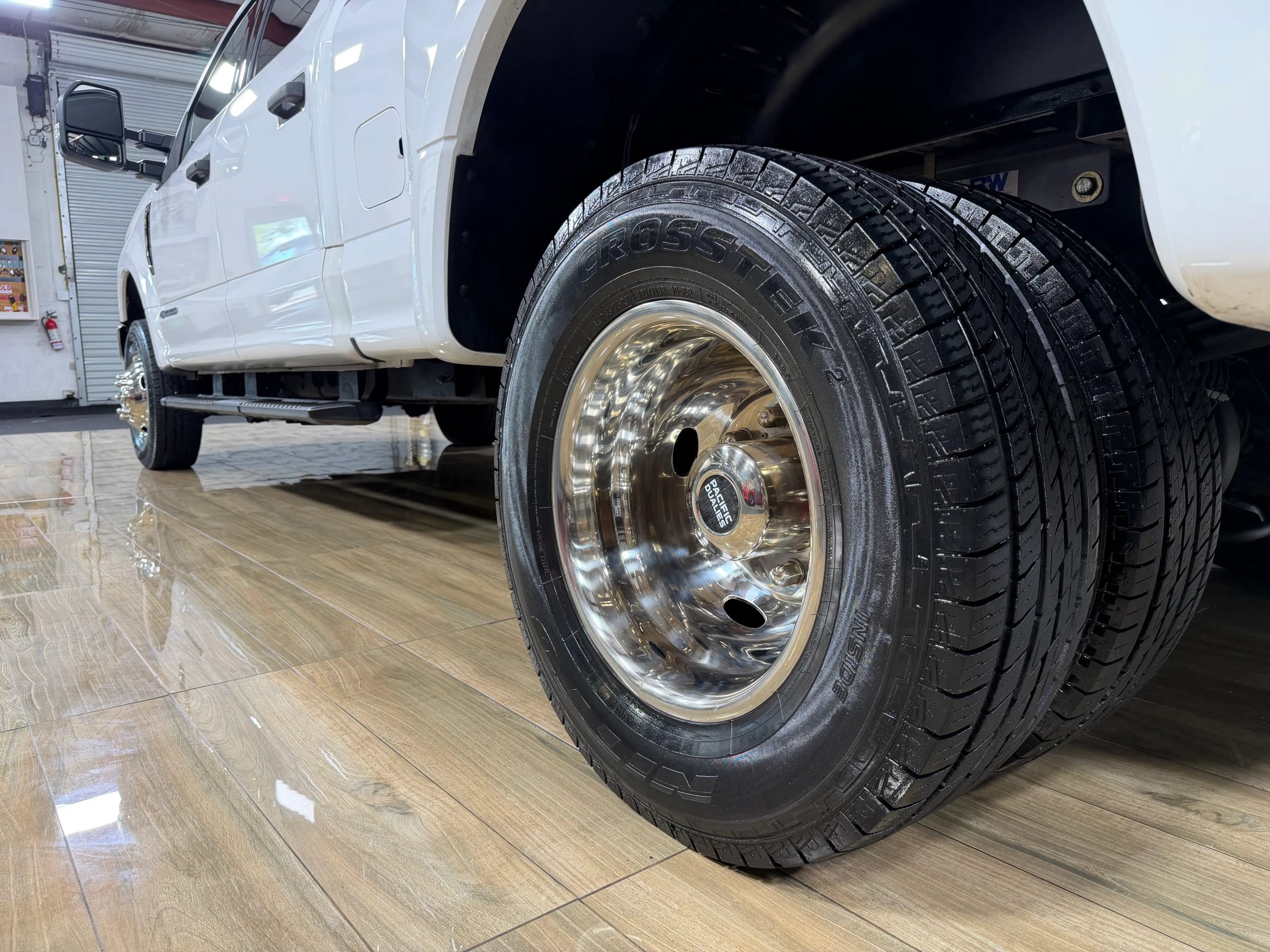 Used 2018 Ford F350 XLT AWD/4WD image 10