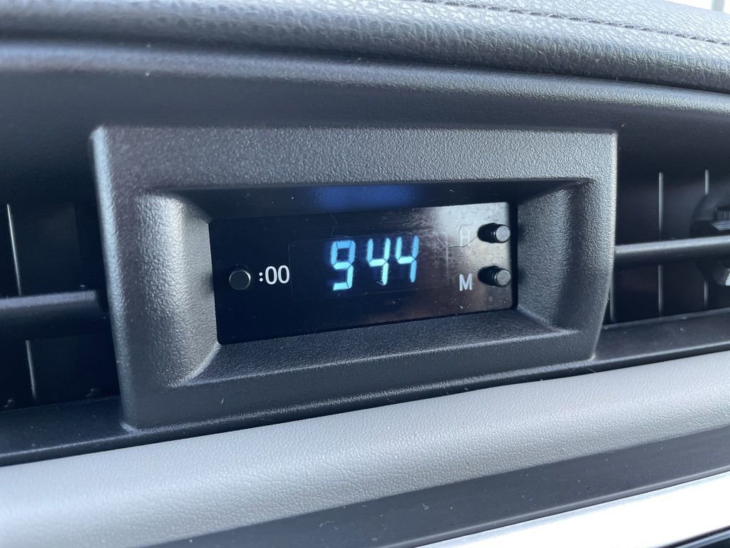Used 2019 Toyota Corolla LE FWD image 16