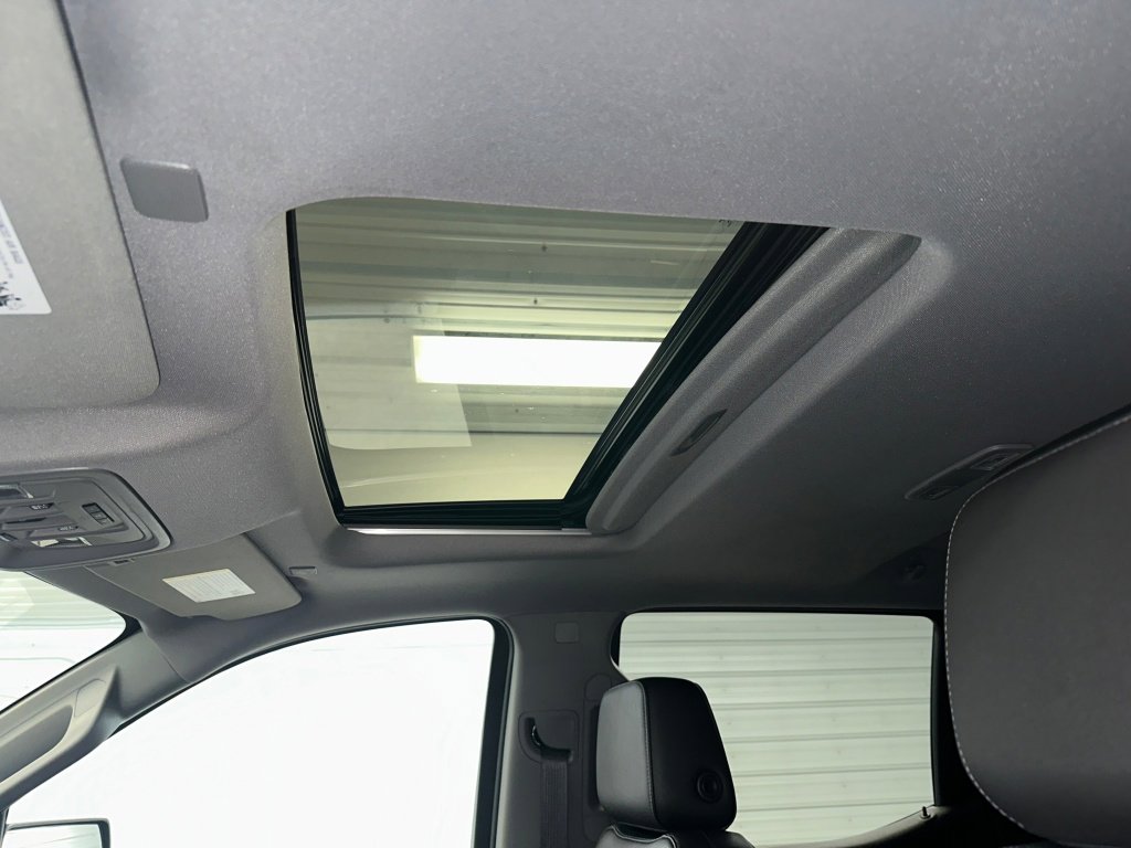 Used 2019 GMC Sierra 1500 SLT w/ SLT Premium Plus Package image 4