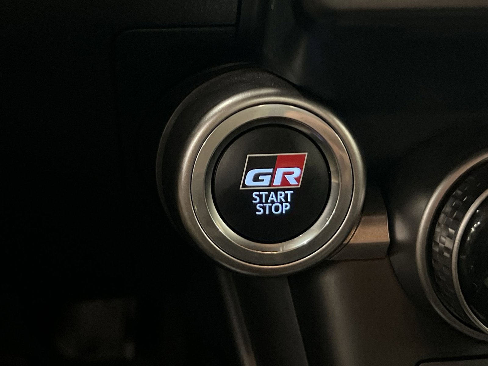 Used 2025 Toyota GR86 w/ ALL Weather Mat Package (TMS) image 29