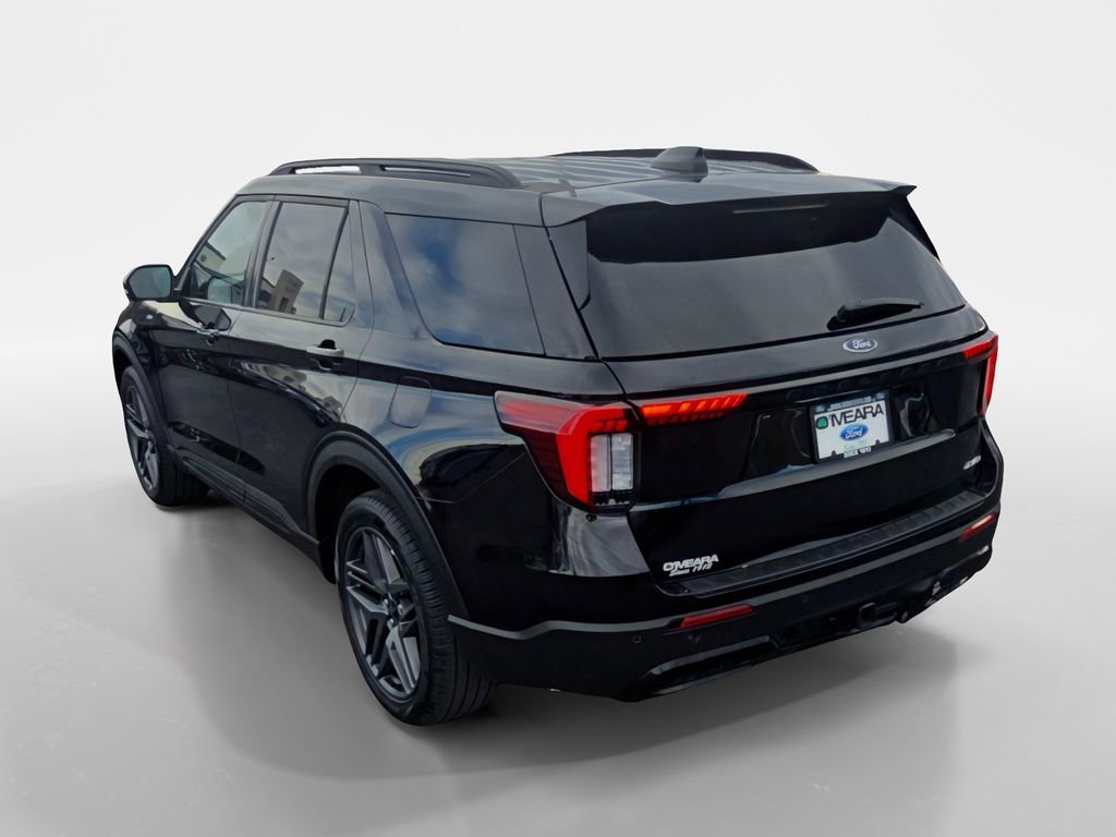 Used 2025 Ford Explorer ST-Line w/ ST-Line Street Pack image 24