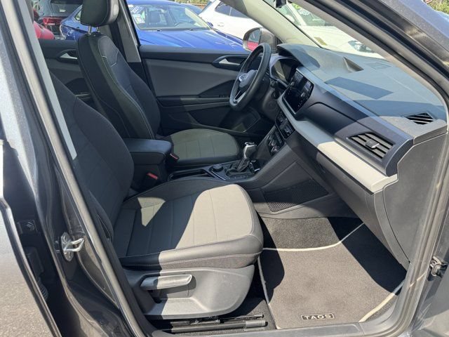 Used 2023 Volkswagen Taos SE w/ Panoramic Sunroof Package AWD/4WD image 30