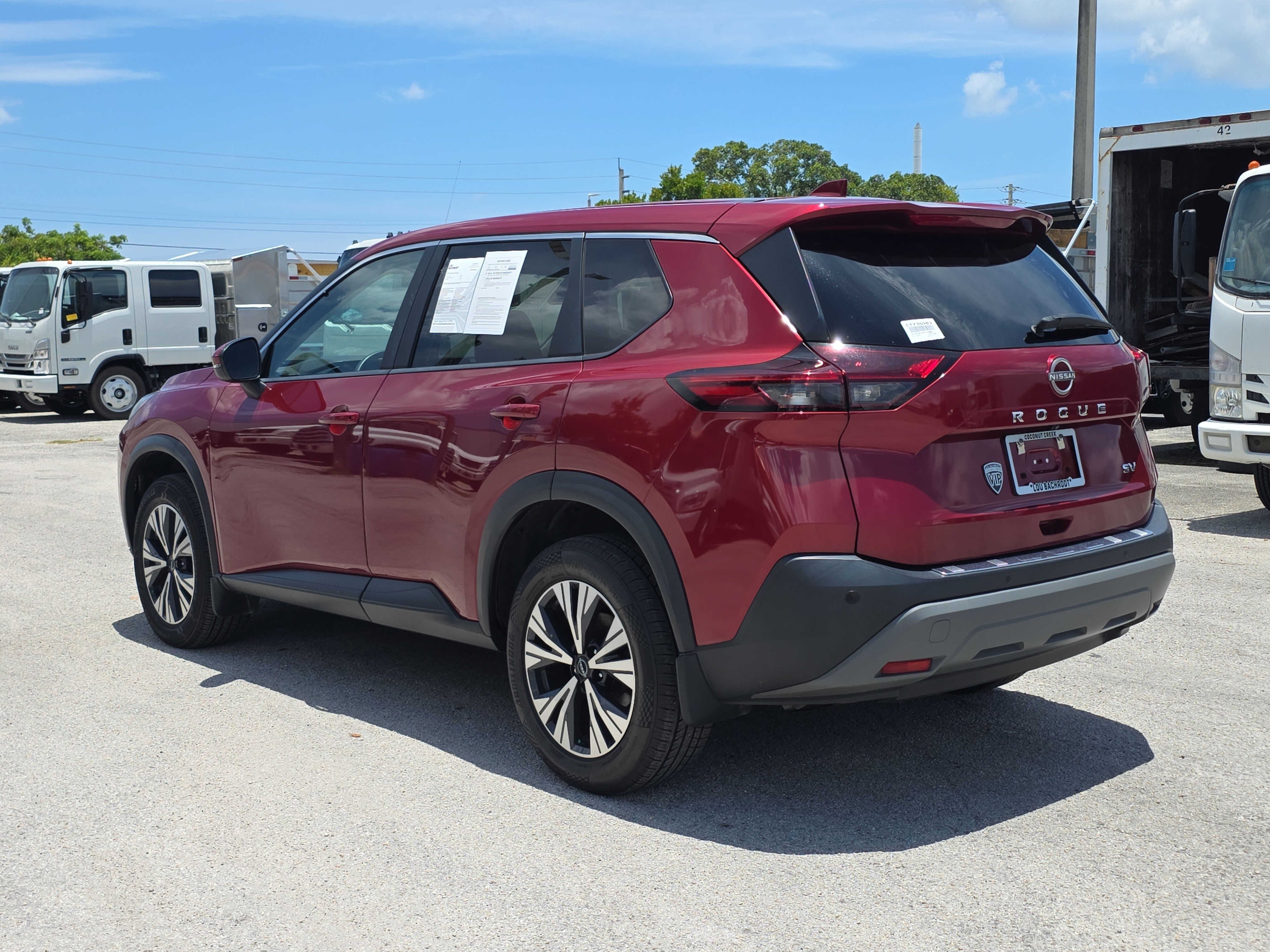 Used 2023 Nissan Rogue SV FWD image 5
