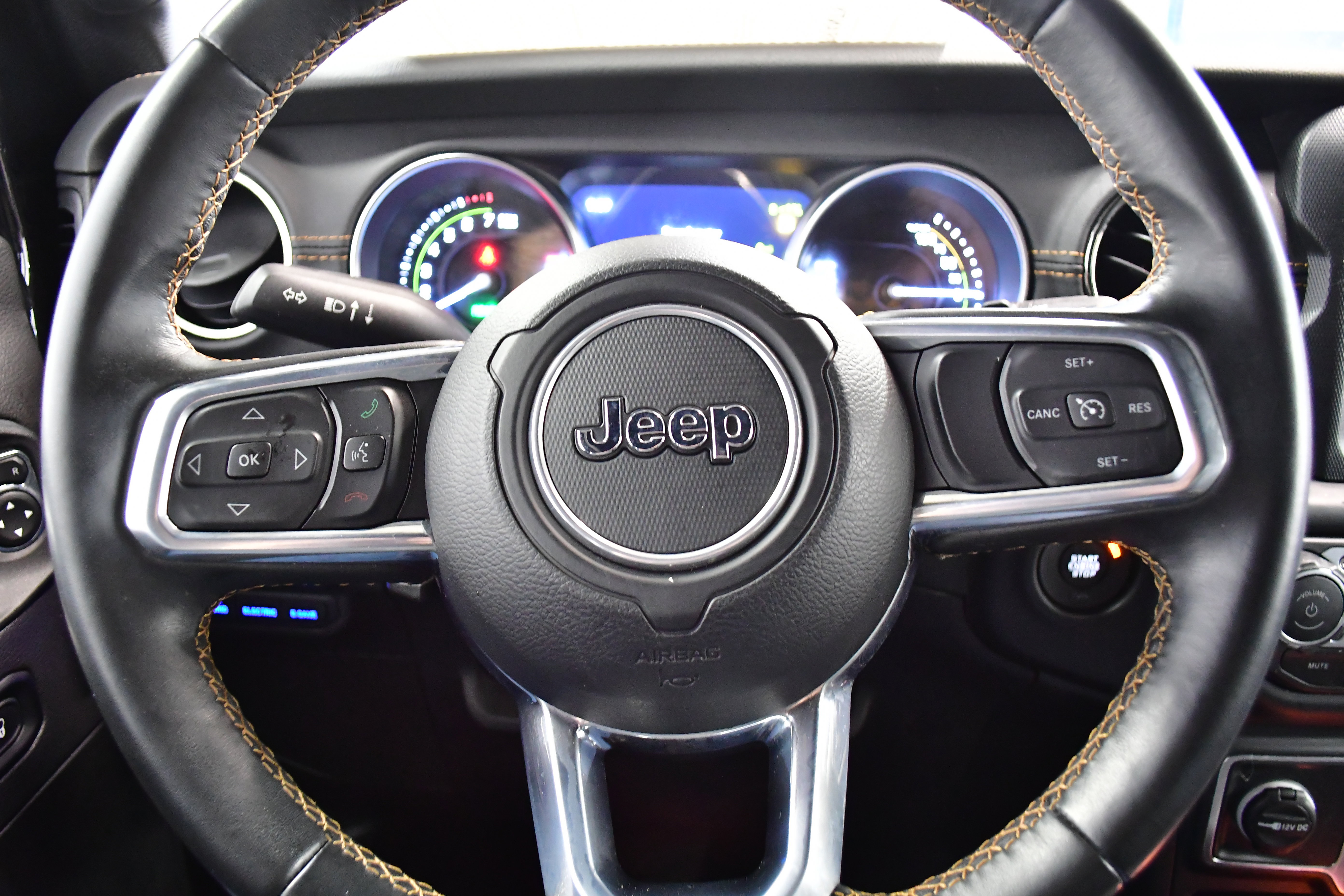 Used 2022 Jeep Wrangler Unlimited Sahara image 18