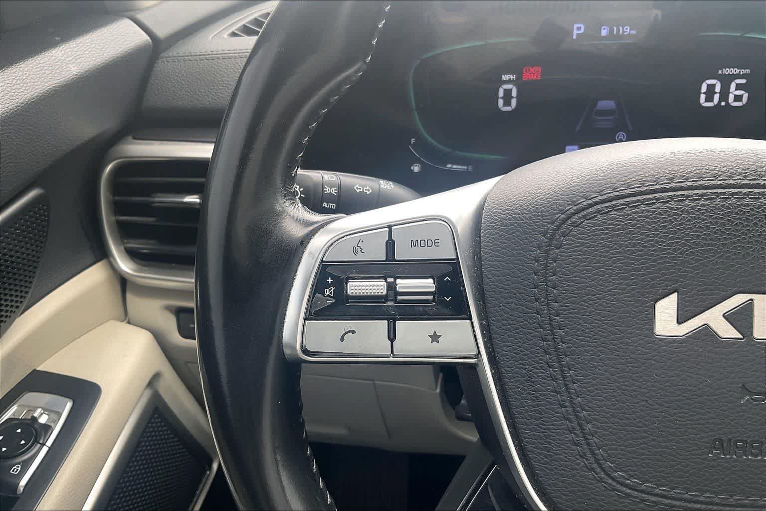 Used 2023 Kia Telluride S FWD image 22