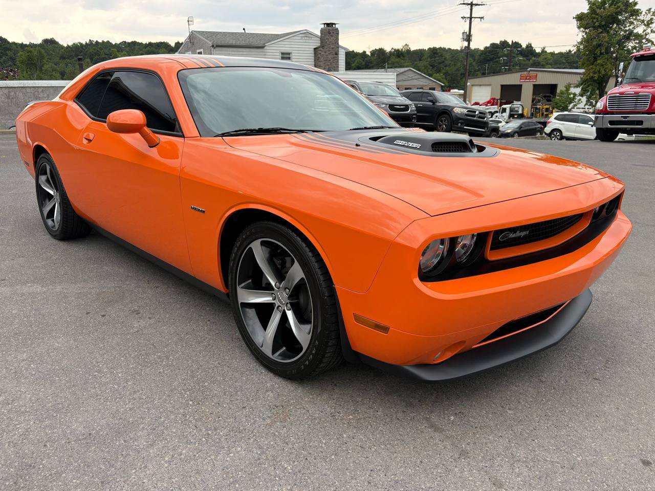 Used 2014 Dodge Challenger R/T RWD image 7