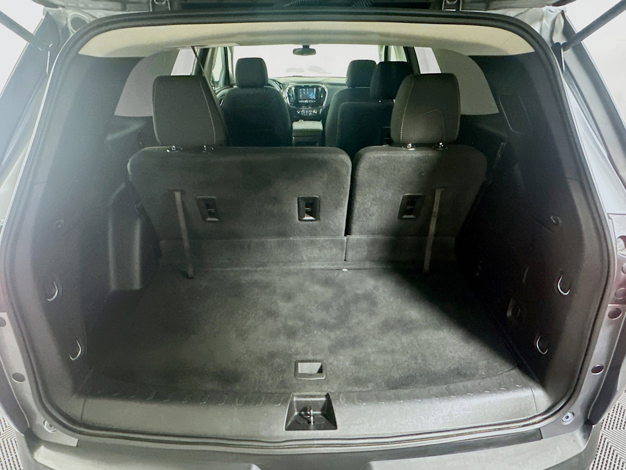 Used 2019 Chevrolet Traverse LS FWD image 28