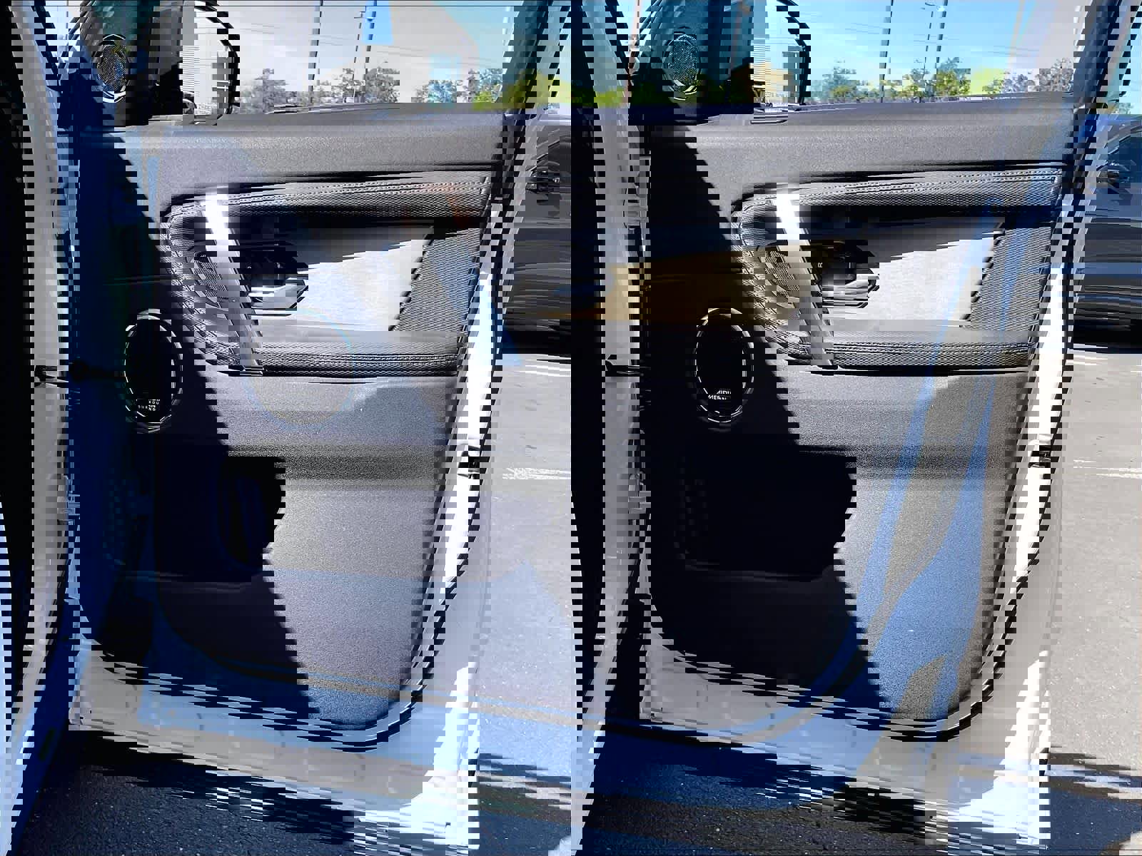 Used 2025 Land Rover Discovery Sport Dynamic SE image 25