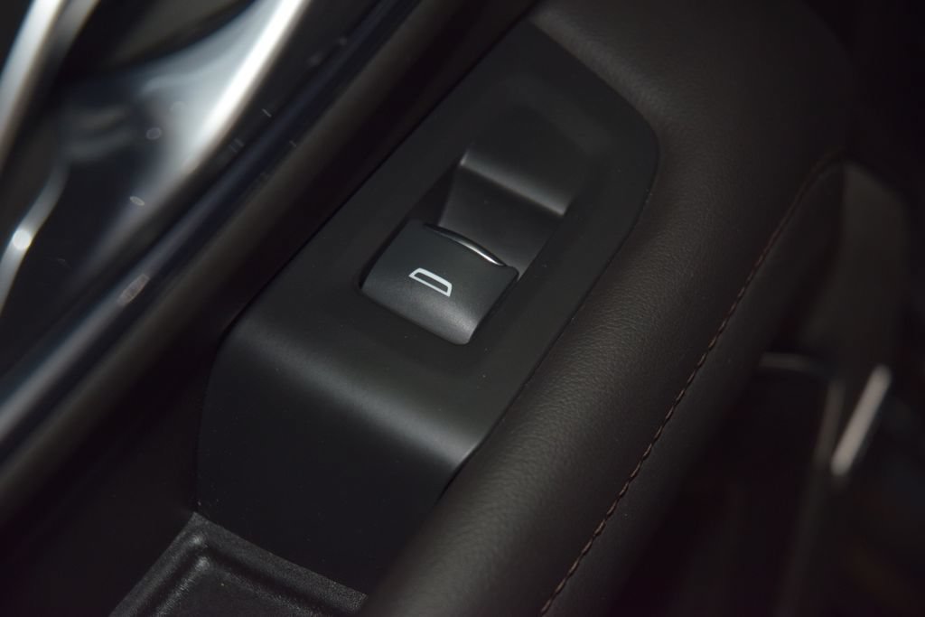 Used 2023 Chevrolet Tahoe High Country AWD/4WD image 45