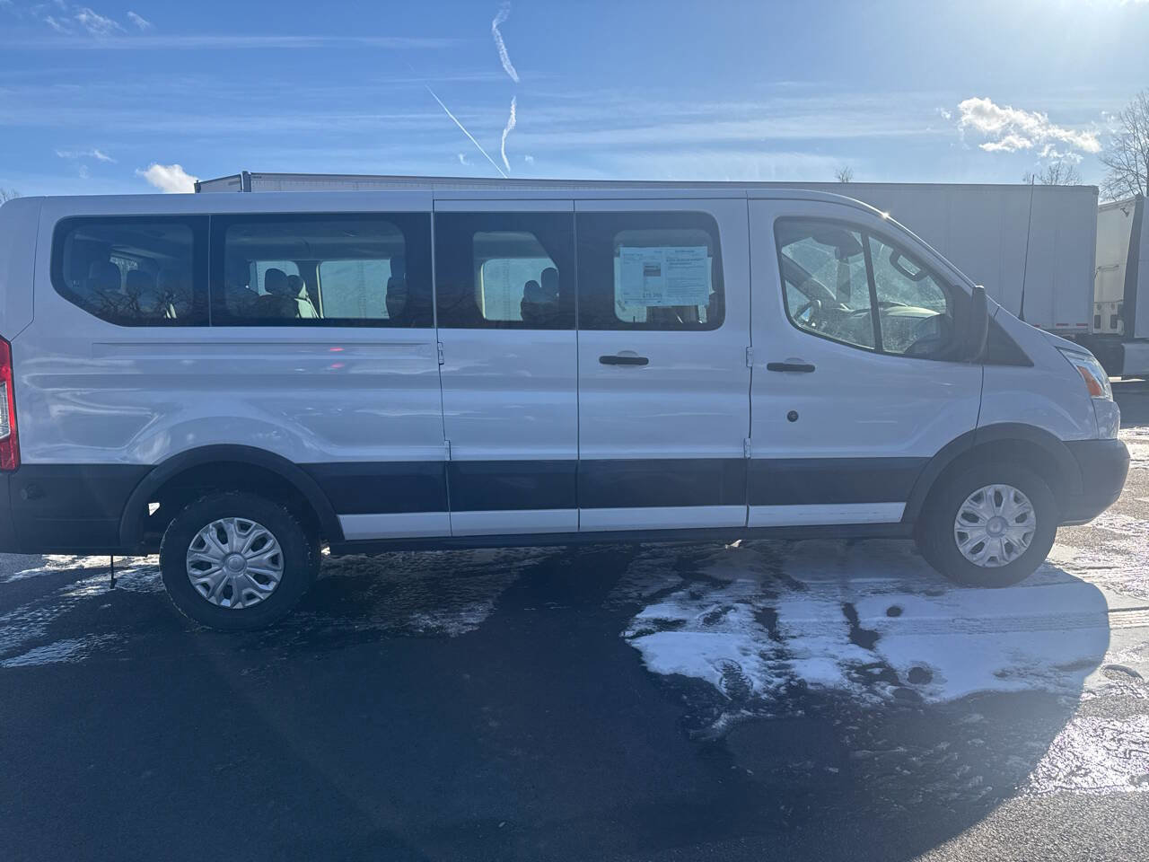 Used 2015 Ford Transit 350 XLT image 10