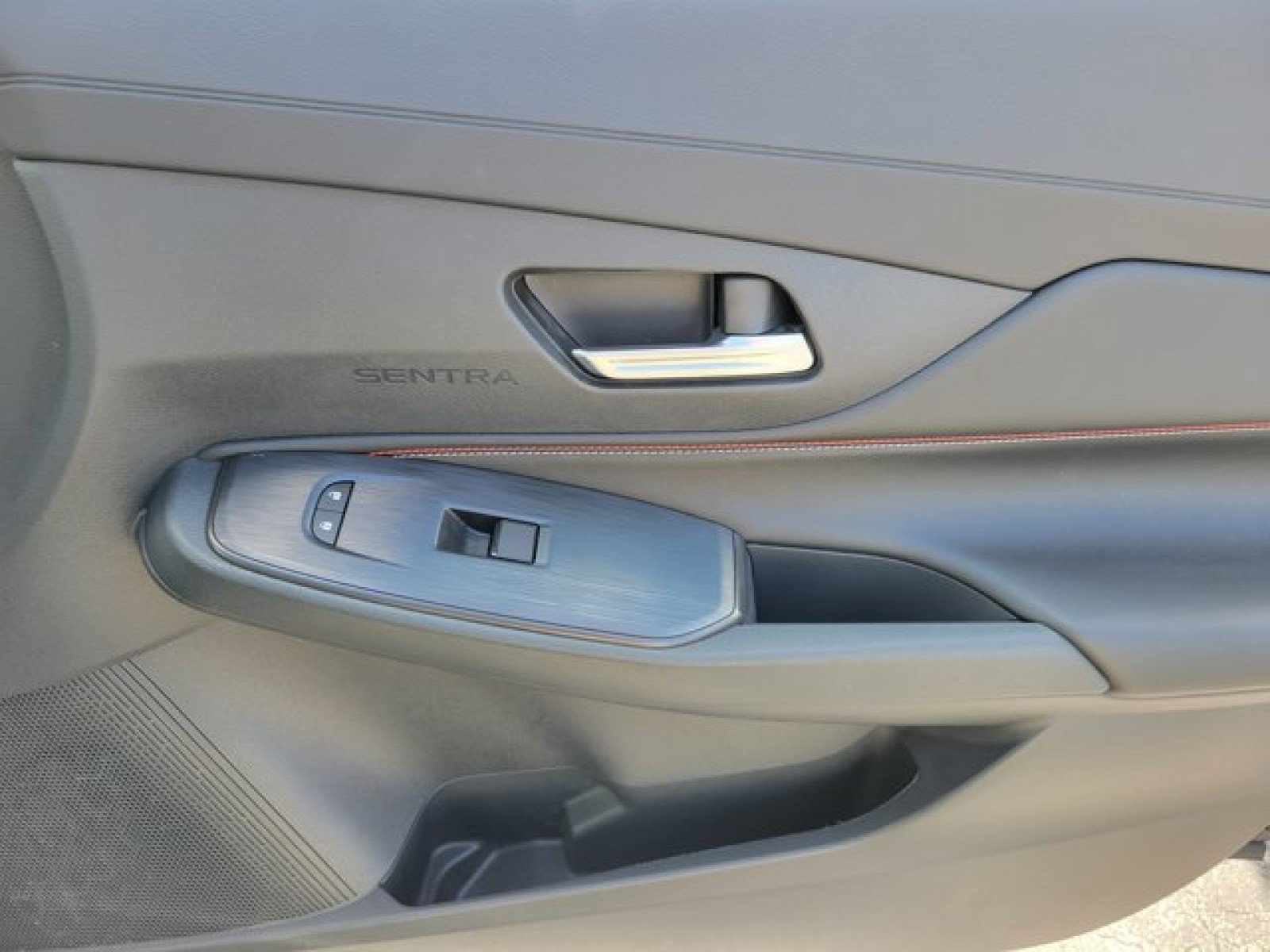Used 2026 Nissan Sentra SR w/ Floor Mat Package FWD image 38