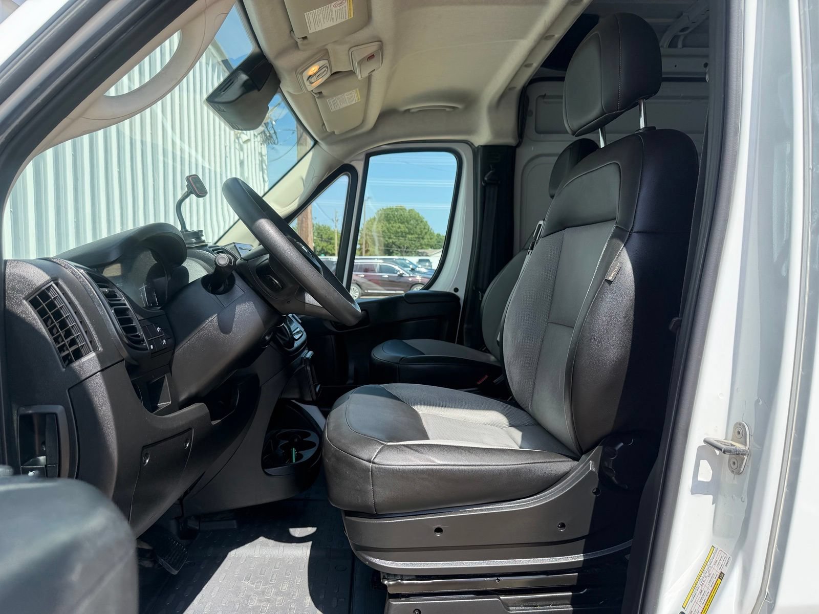 Used 2025 RAM ProMaster 3500 w/ Convenience Group FWD image 20