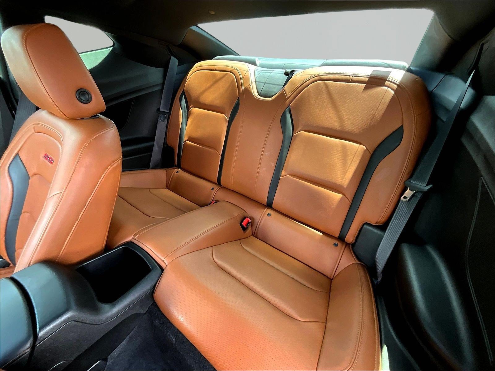 Used 2019 Chevrolet Camaro SS w/ Black Appearance Package RWD image 20