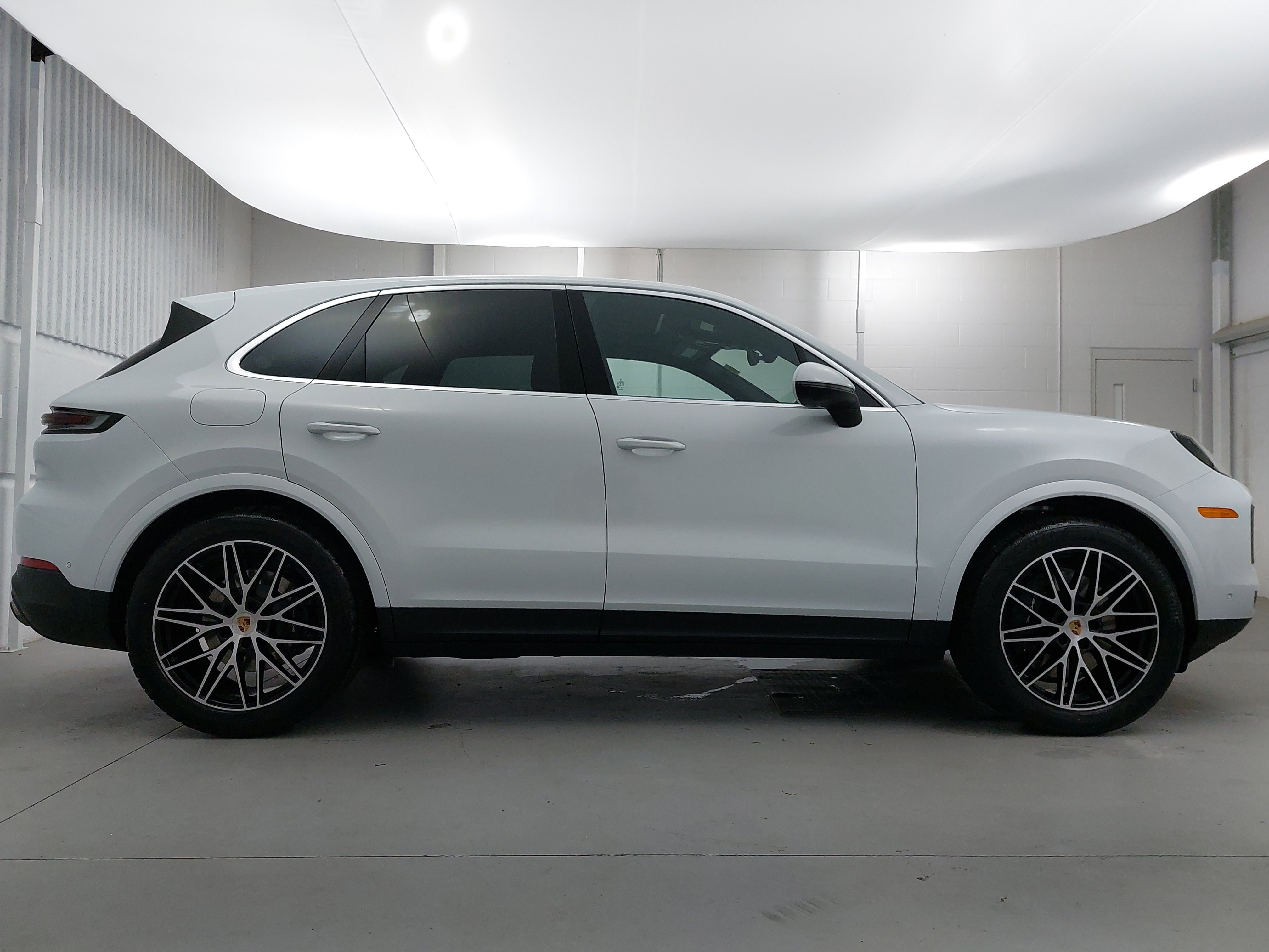 New 2025 Porsche Cayenne image 8