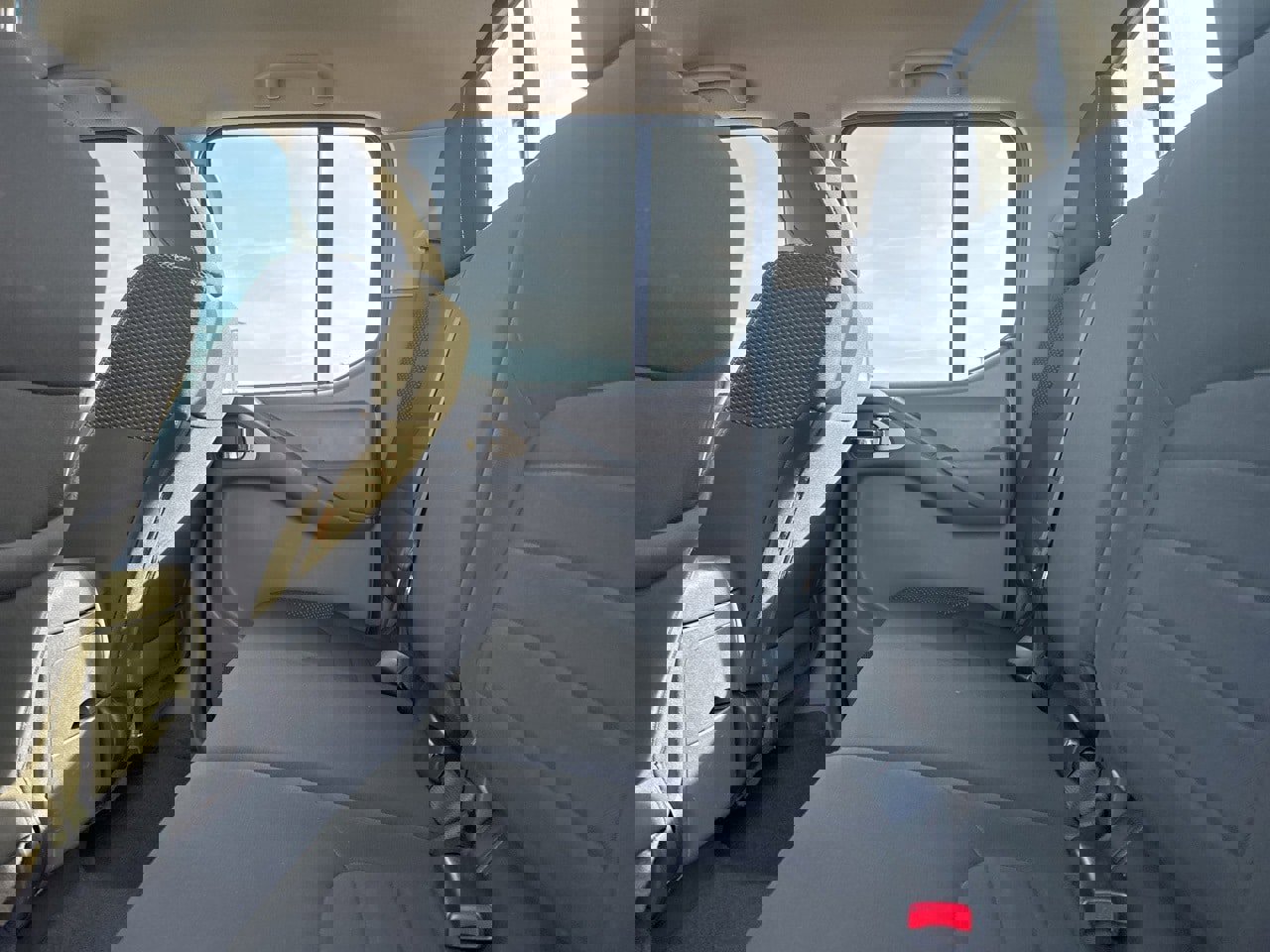 Used 2019 Nissan Frontier Desert Runner image 22