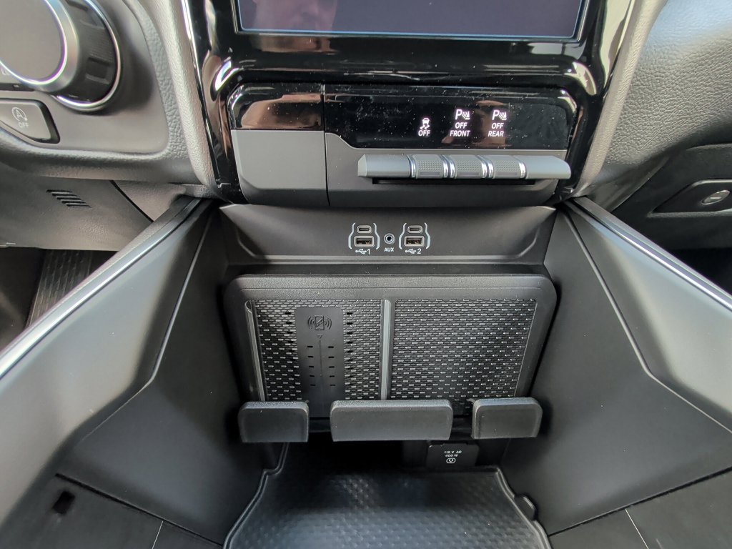 New 2026 RAM 1500 Big Horn AWD/4WD image 23