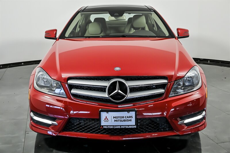 Used 2012 Mercedes-Benz C 350 4MATIC Coupe image 4