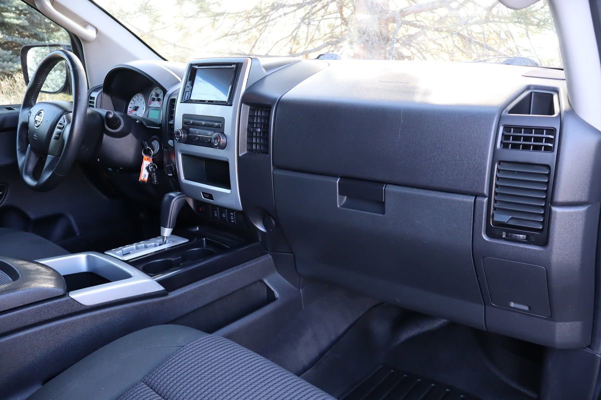 Used 2014 Nissan Titan PRO-4X image 17