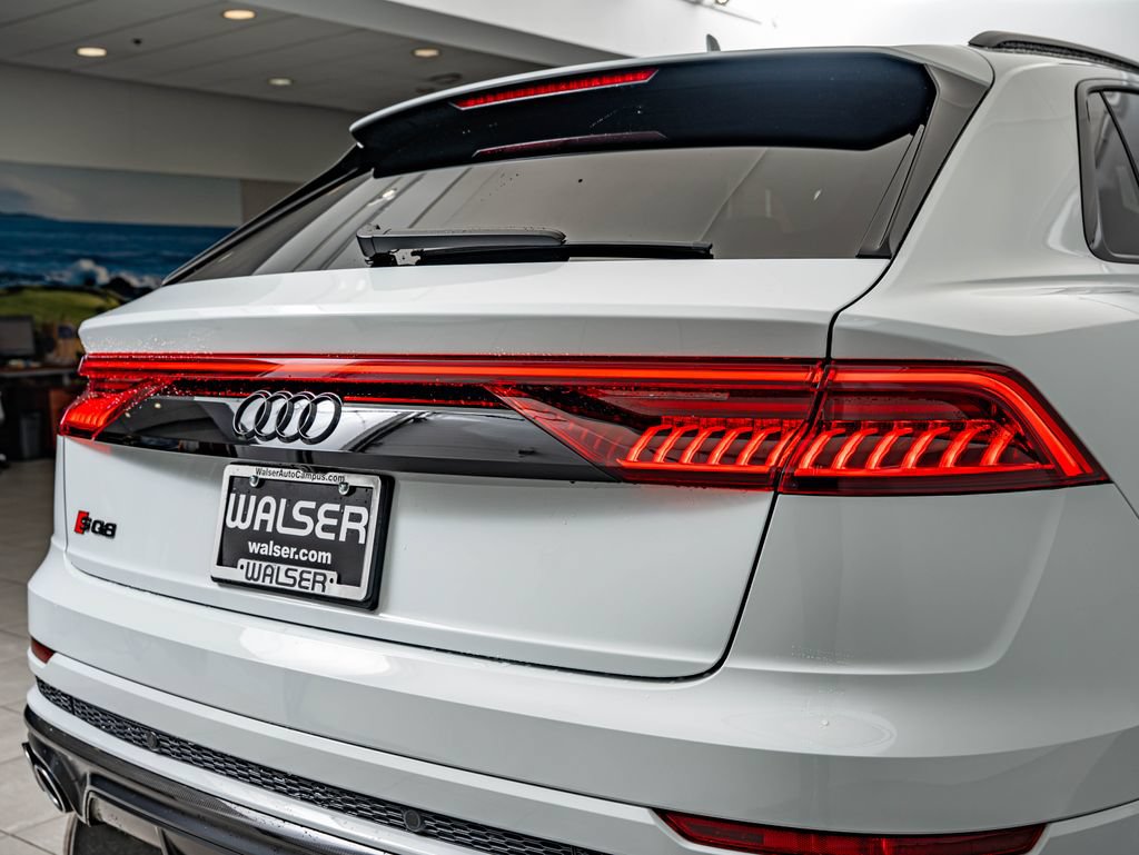 Used 2023 Audi SQ8 Prestige AWD/4WD image 16