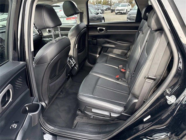 Used 2023 Kia Sorento S w/ Panoramic Sunroof Package image 17