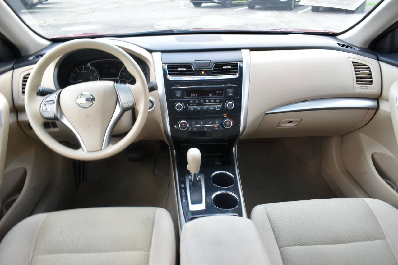 Used 2014 Nissan Altima 2.5 FWD image 11
