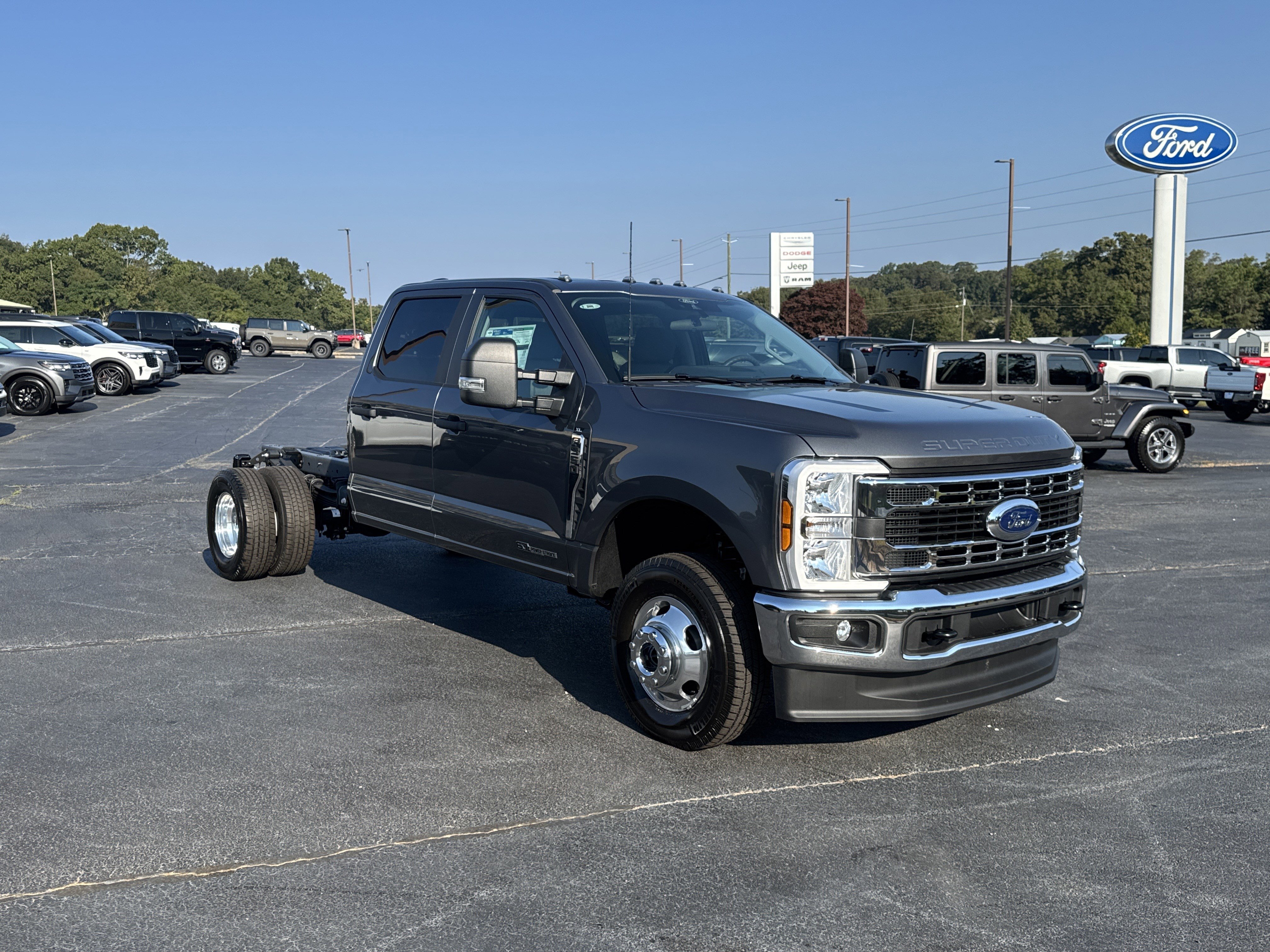 New 2026 Ford F350 XL image 4