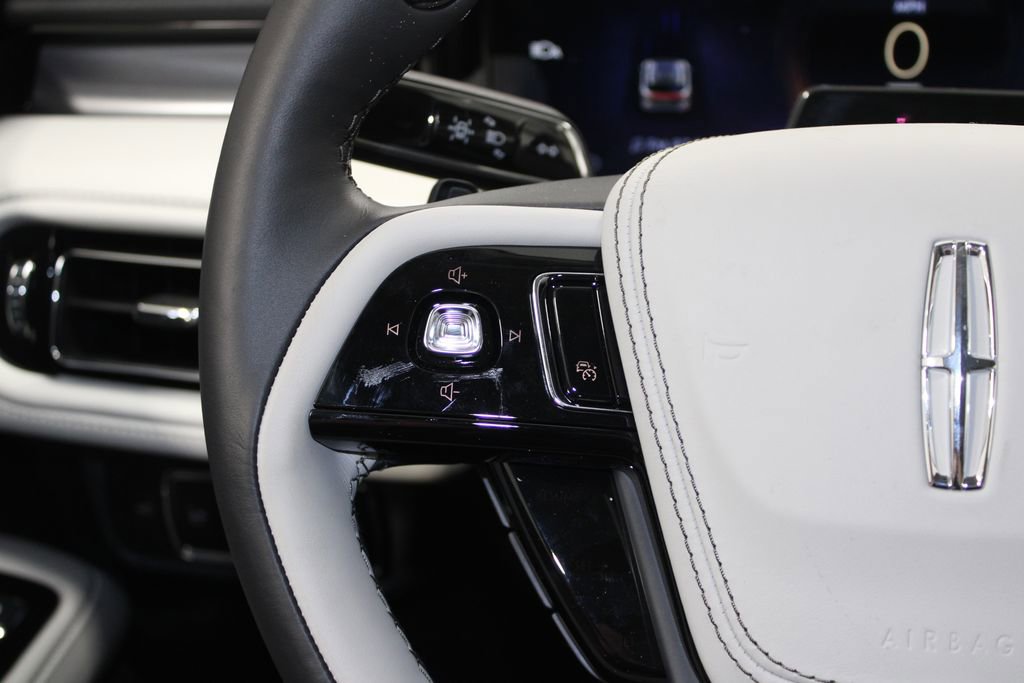 New 2026 Lincoln Aviator 2WD image 37