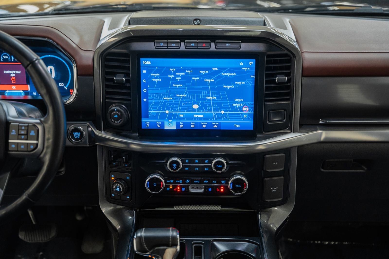 Certified 2023 Ford F150 Lariat w/ Equipment Group 502A High image 29