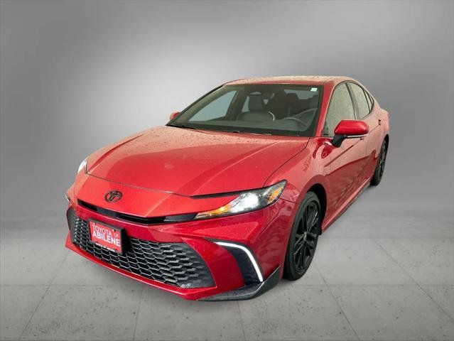 Certified 2025 Toyota Camry SE image 1