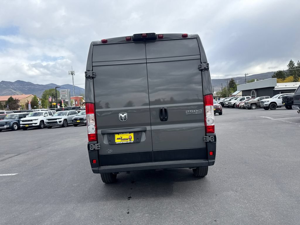 Used 2025 RAM ProMaster 2500 FWD image 6