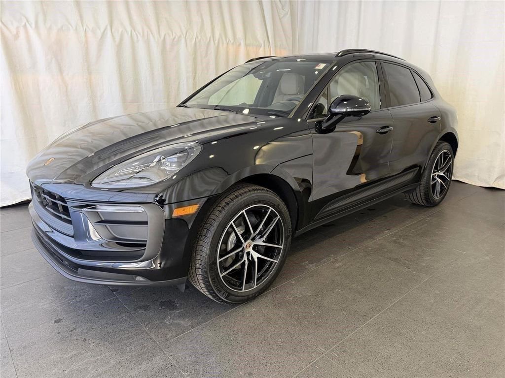 New 2026 Porsche Macan AWD/4WD image 1