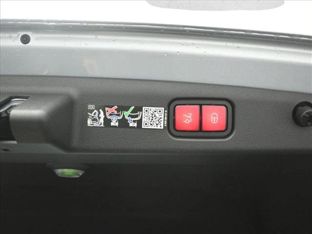 New 2026 Mercedes-Benz E 53 AMG e 4MATIC Sedan image 25