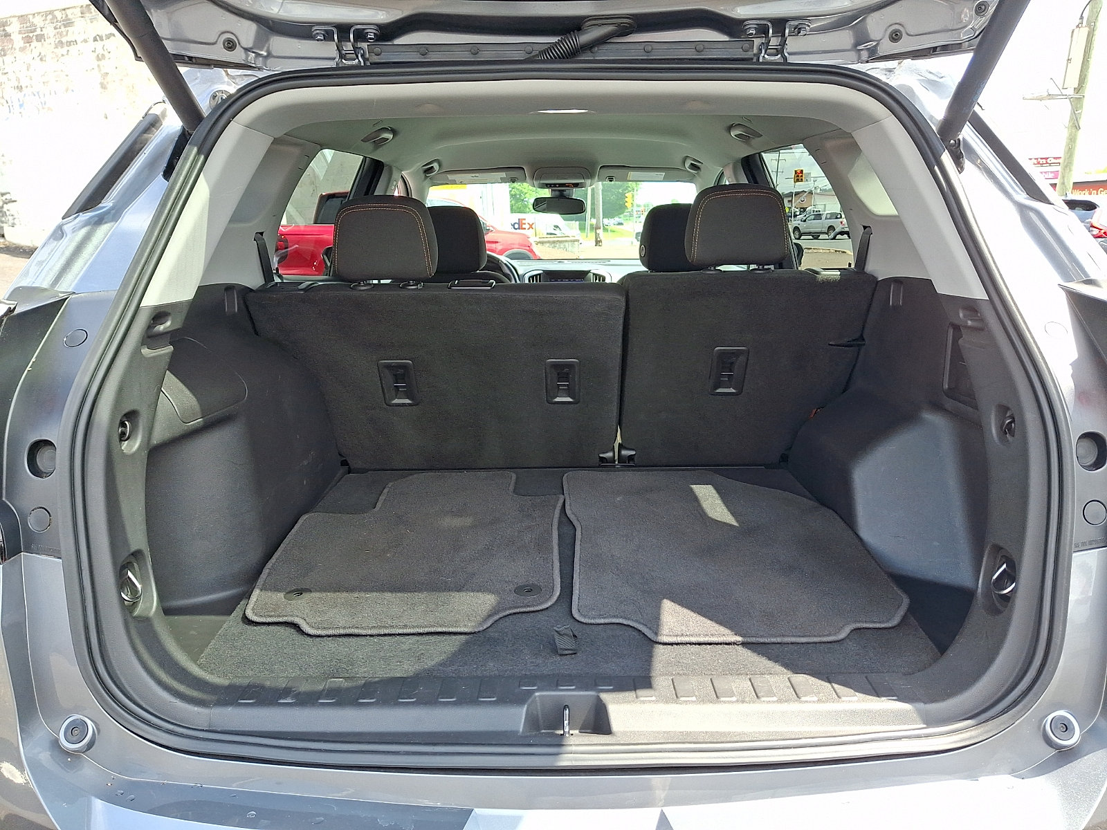Used 2021 GMC Terrain SLE w/ Driver Convenience Package AWD/4WD image 29