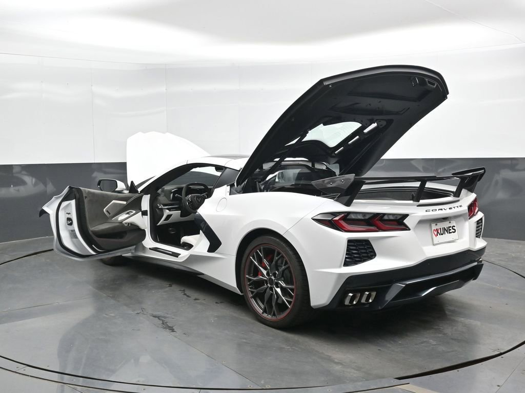 Used 2023 Chevrolet Corvette Stingray Premium Cpe w/ Z51 Performance Package RWD image 49
