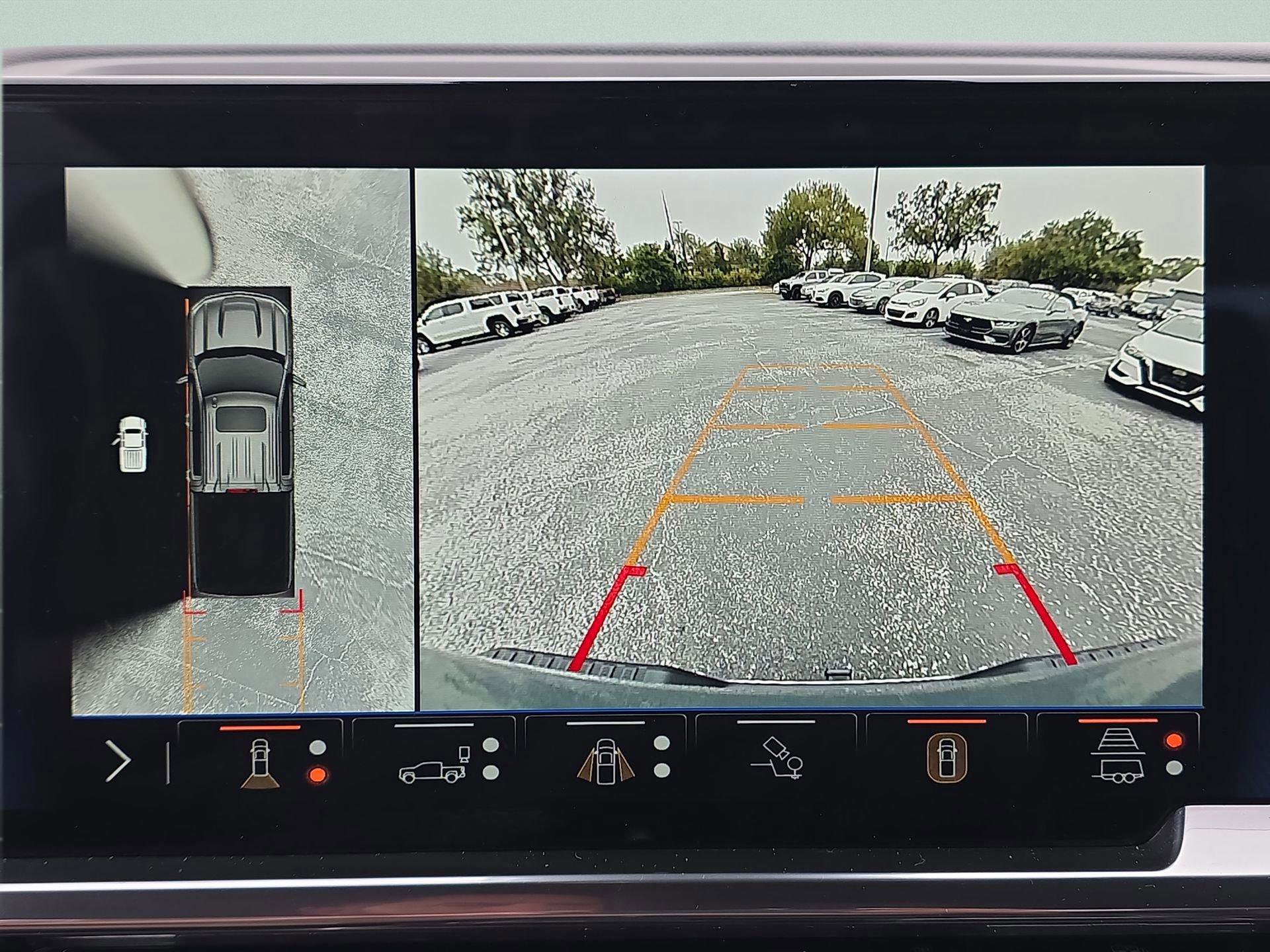 Used 2025 Chevrolet Silverado 1500 LTZ image 23