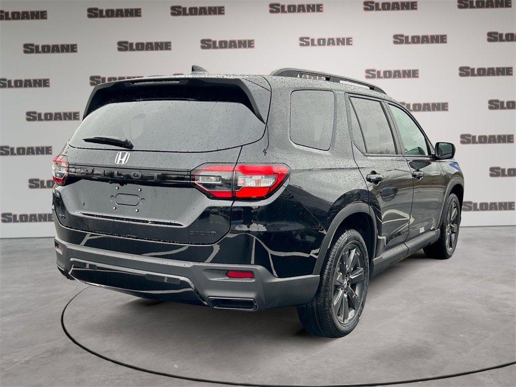 New 2026 Honda Pilot Sport image 5