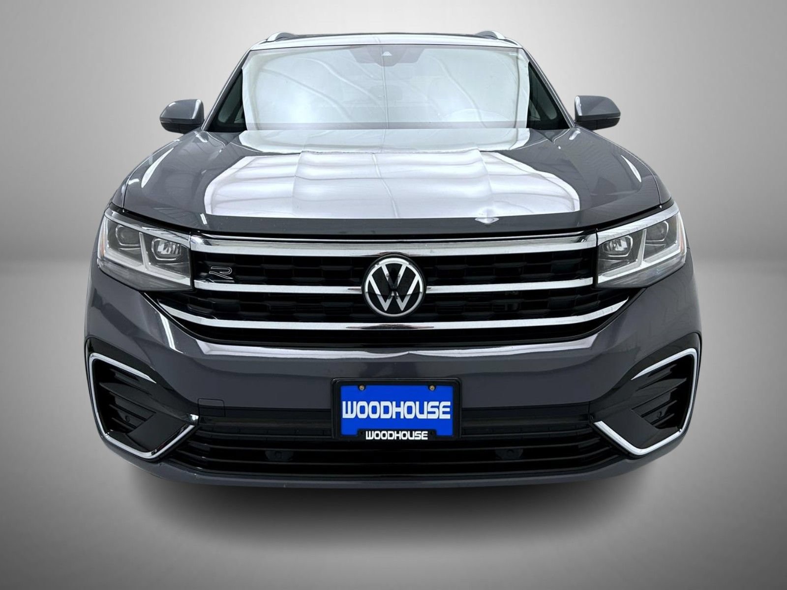 Used 2022 Volkswagen Atlas Cross Sport SEL R-Line AWD/4WD image 2