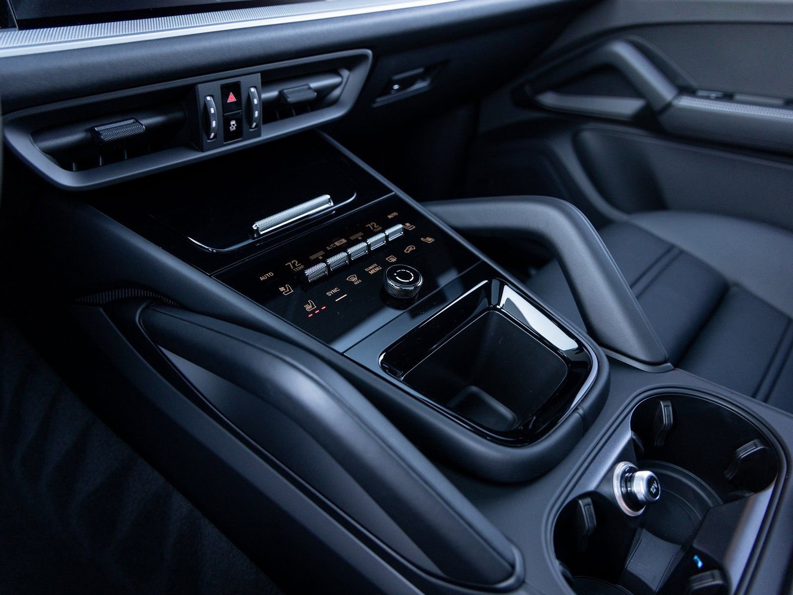 New 2026 Porsche Cayenne Coupe image 18