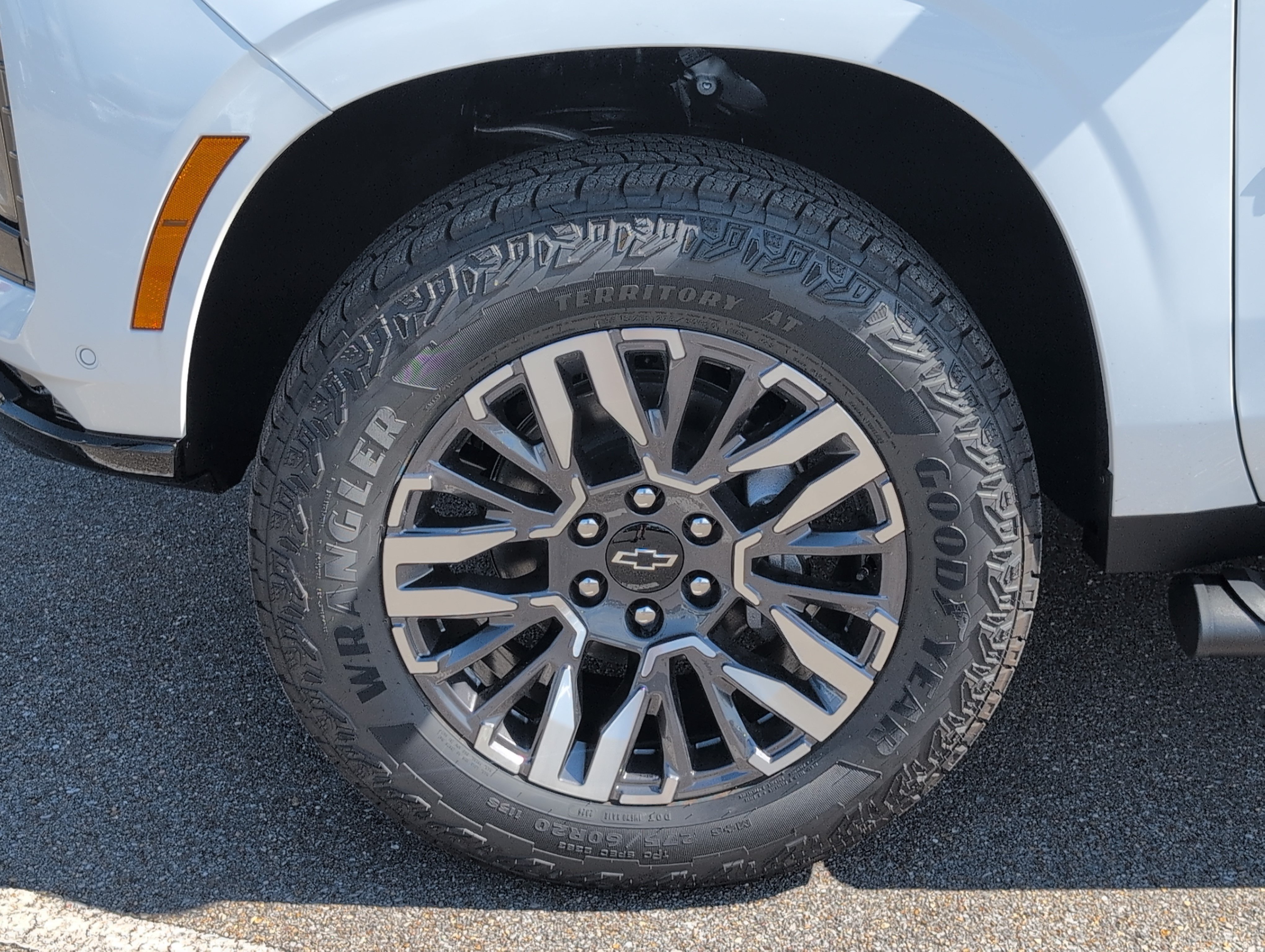 New 2026 Chevrolet Tahoe Z71 w/ Comfort Package AWD/4WD image 11