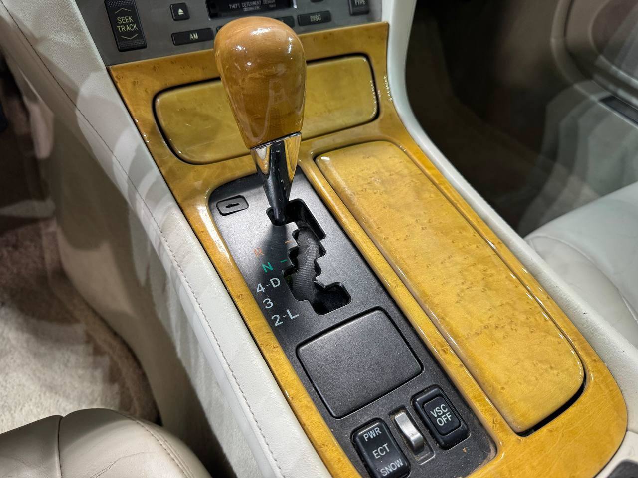 Used 2004 Lexus SC 430 Convertible RWD image 31
