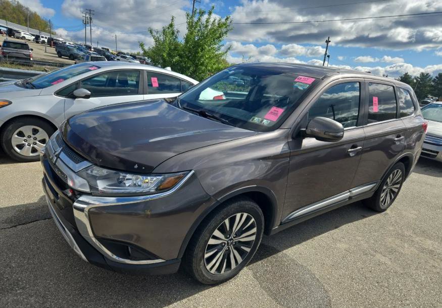 Used 2019 Mitsubishi Outlander SE AWD/4WD image 2