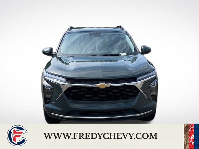 Used 2025 Chevrolet Trax LT FWD image 9