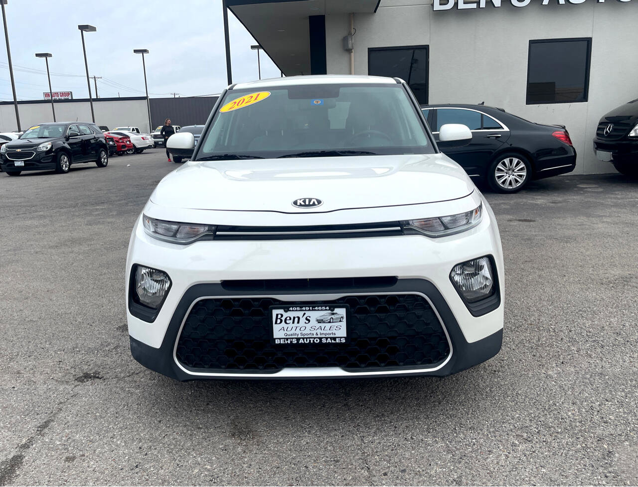 Used 2021 Kia Soul LX image 3